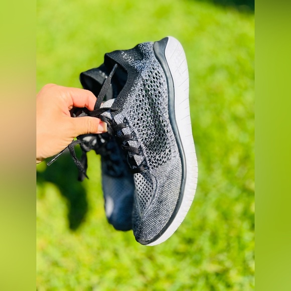 Nike FREE RN FLYKNIT women’s size 7.5 gentle use super clean! - Picture 8 of 11